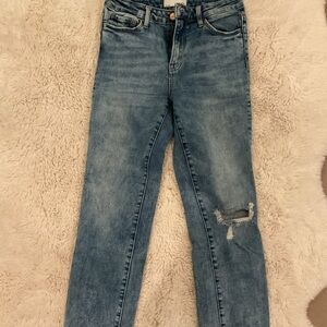 Vervet LA- Straight Leg Distressed Jeans